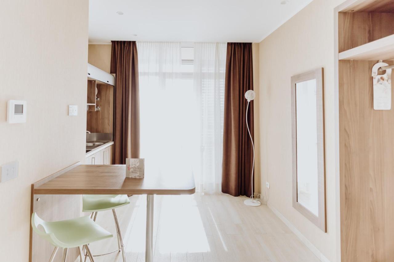 Privilege Apartments Вимеркате Екстериор снимка