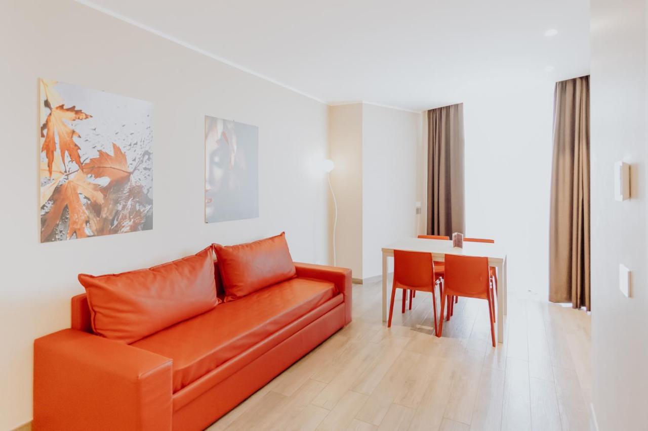 Privilege Apartments Вимеркате Екстериор снимка